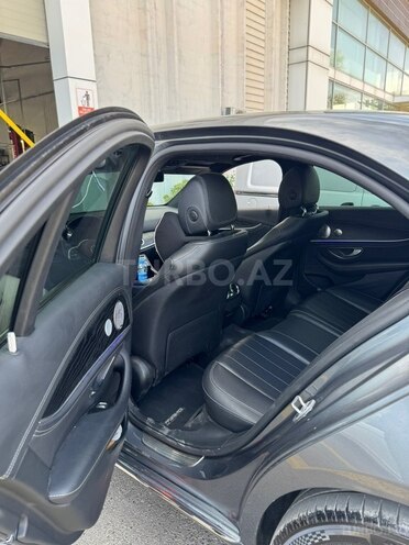 Mercedes E 300 4MATIC 2019, 144,000 km - 2.0 l - Naxçıvan