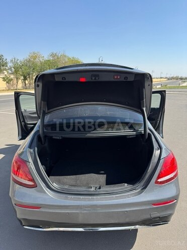 Mercedes E 300 4MATIC 2019, 144,000 km - 2.0 l - Naxçıvan