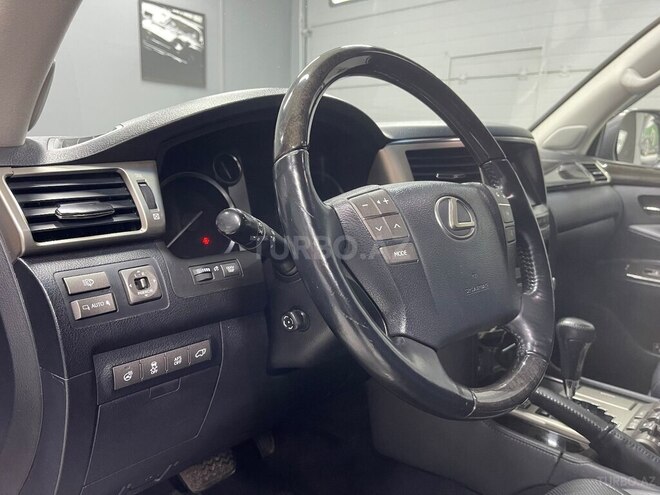 Lexus LX 570 2014, 185,000 km - 5.7 l - Bakı