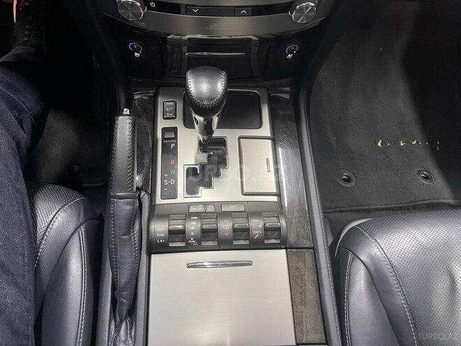 Lexus LX 570 2014, 185,000 km - 5.7 l - Bakı