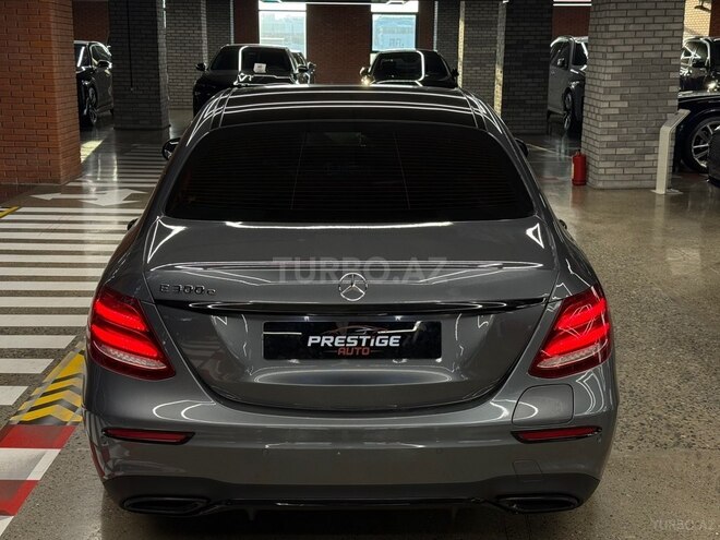 Mercedes E 300 e 2019, 125,000 km - 2.0 l - Bakı