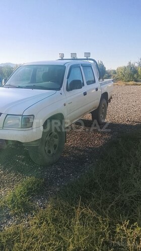 Toyota Hilux 2003, 98,000 km - 3.0 l - Mingəçevir