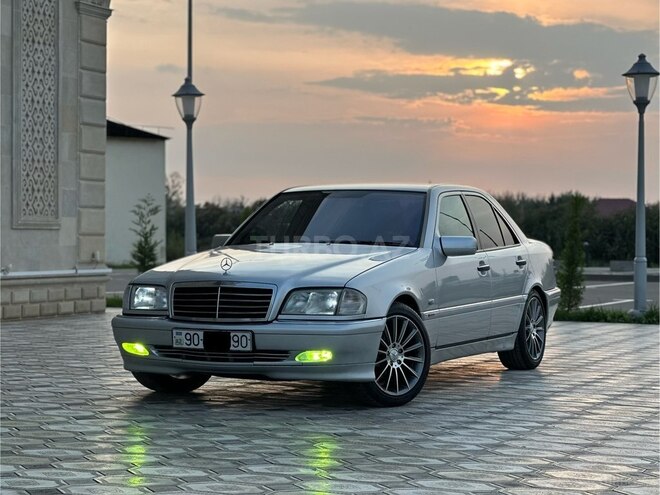 Mercedes C 200 1998, 210,324 km - 2.0 л - Saatlı