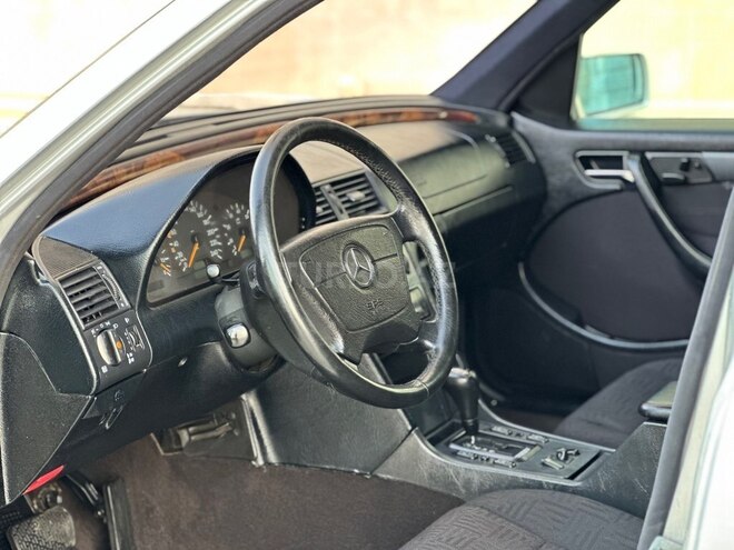 Mercedes C 200 1998, 210,324 km - 2.0 л - Saatlı