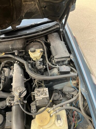 Mercedes E 220 1998, 254,065 km - 2.2 l - Biləsuvar