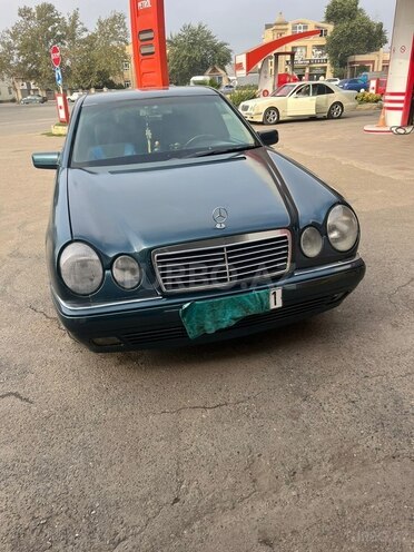 Mercedes E 220 1998, 254,065 km - 2.2 l - Biləsuvar