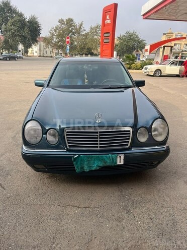Mercedes E 220 1998, 254,065 km - 2.2 l - Biləsuvar