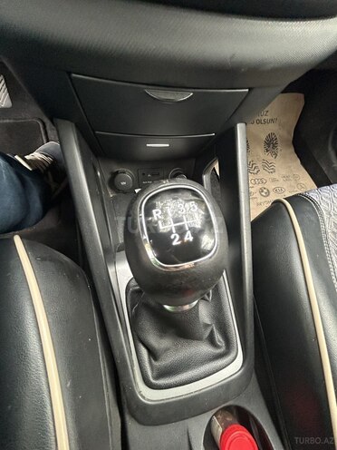 Kia  2011, 217,615 km - 1.4 l - Bakı
