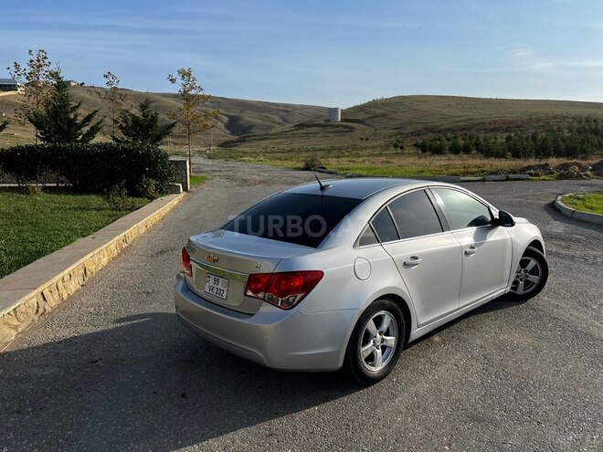 Chevrolet Cruze 2011, 404,000 km - 1.4 л - Şamaxı
