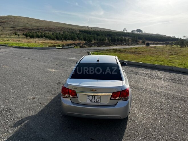 Chevrolet Cruze 2011, 404,000 km - 1.4 л - Şamaxı
