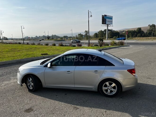 Chevrolet Cruze 2011, 404,000 km - 1.4 л - Şamaxı