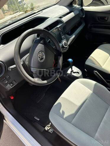 Toyota Aqua 2017, 320,000 km - 1.5 l - Naxçıvan