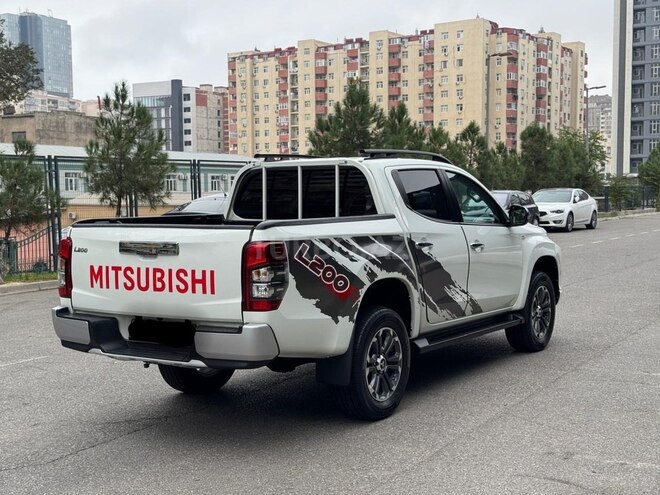 Mitsubishi L200 2023, 85,218 km - 2.4 l - Bakı