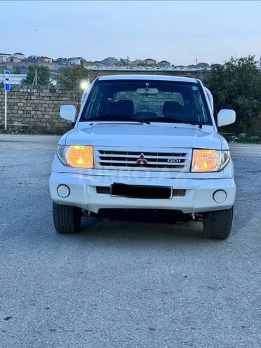 Mitsubishi Pajero io 1999, 250,000 km - 1.8 l - Bakı