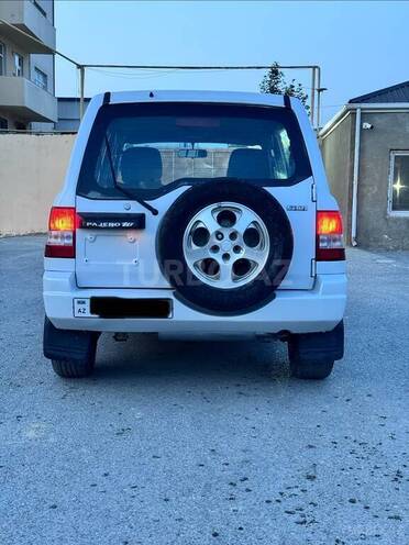 Mitsubishi Pajero io 1999, 250,000 km - 1.8 l - Bakı