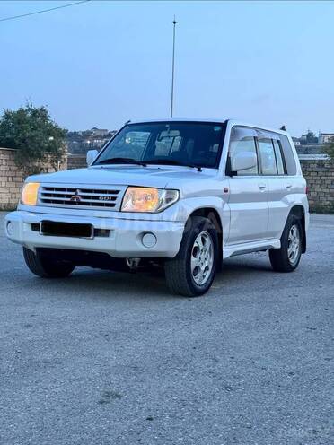 Mitsubishi Pajero io 1999, 250,000 km - 1.8 l - Bakı