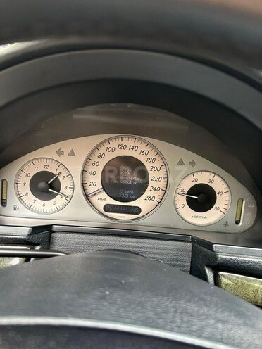 Mercedes E 220 2007, 246,000 km - 2.2 л - Bakı