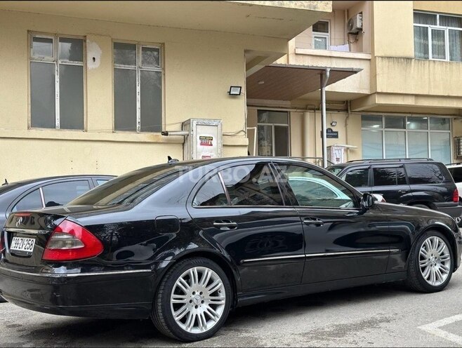 Mercedes E 220 2007, 246,000 km - 2.2 л - Bakı