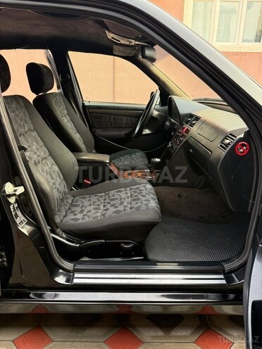 Mercedes C 180 1999, 385,680 km - 1.8 l - Qazax