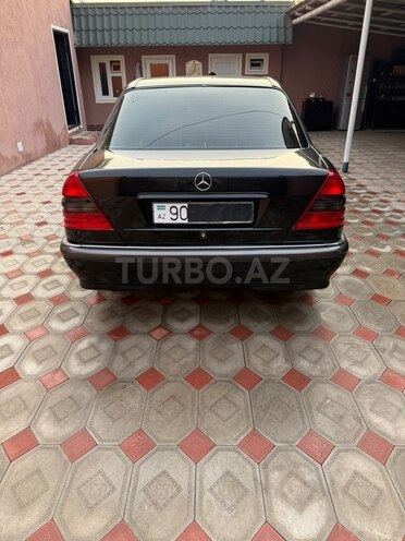 Mercedes C 180 1999, 385,680 km - 1.8 l - Qazax