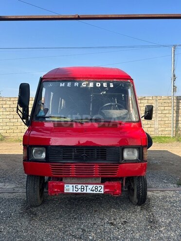Mercedes 208 D 1990, 368,400 km - 2.5 l - Cəlilabad