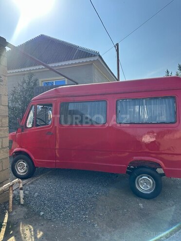 Mercedes 208 D 1990, 368,400 km - 2.5 l - Cəlilabad