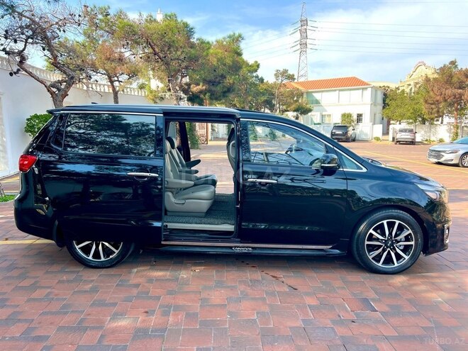 Kia Carnival 2015, 189,000 km - 2.2 л - Bakı
