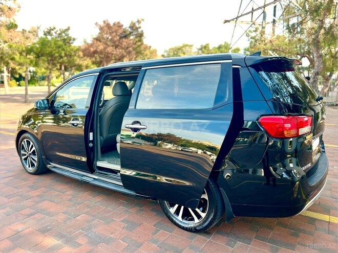 Kia Carnival 2015, 189,000 km - 2.2 л - Bakı