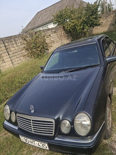 Mercedes E 230 1997, 236,201 km - 2.3 л - Astara