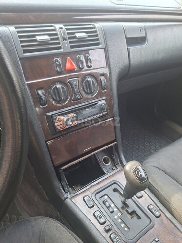 Mercedes E 230 1997, 236,201 km - 2.3 л - Astara