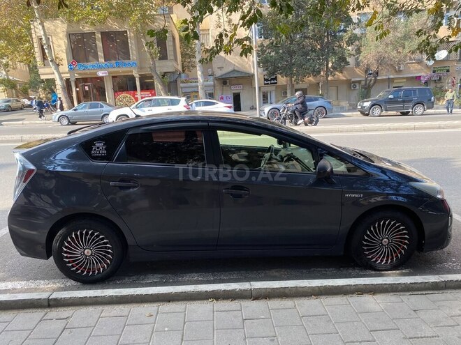 Toyota Prius 2014, 390,000 km - 1.8 l - Sumqayıt