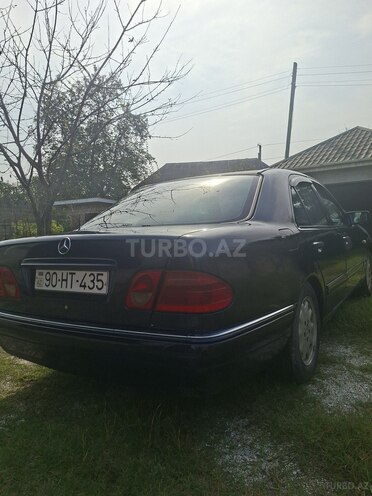 Mercedes E 230 1997, 236,201 km - 2.3 л - Astara