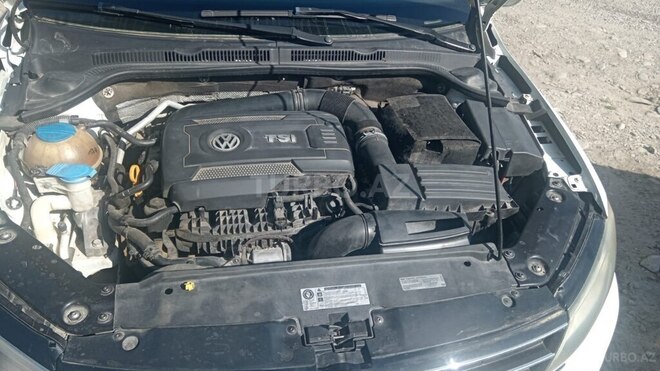 Volkswagen Jetta 2014, 193,430 km - 1.8 l - Şamaxı