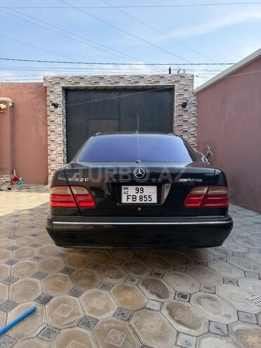 Mercedes E 320 2001, 434,000 km - 3.2 l - Bakı