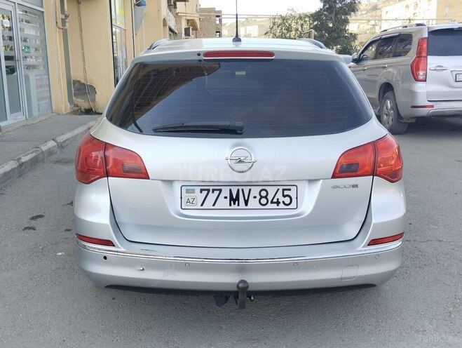 Opel Astra 2014, 285,000 km - 1.6 л - Bakı