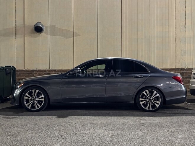 Mercedes C 300 2017, 258,000 km - 2.0 l - Bakı