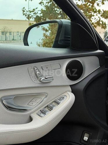 Mercedes C 300 2017, 258,000 km - 2.0 l - Bakı