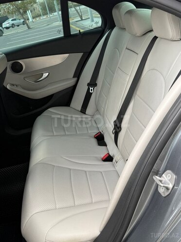 Mercedes C 300 2017, 258,000 km - 2.0 l - Bakı