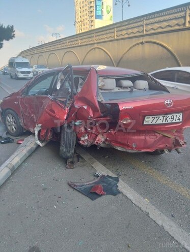 Toyota Corolla 2008, 178,000 km - 1.6 l - Bakı