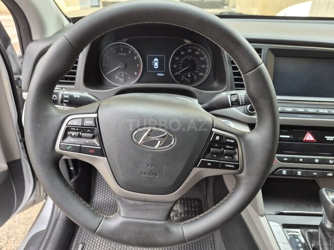 Hyundai Elantra 2018, 30,444 km - 2.0 l - Bakı