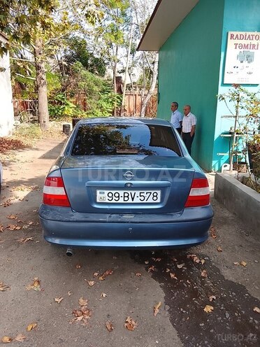 Opel Vectra 1996, 250,000 km - 1.6 l - Mingəçevir