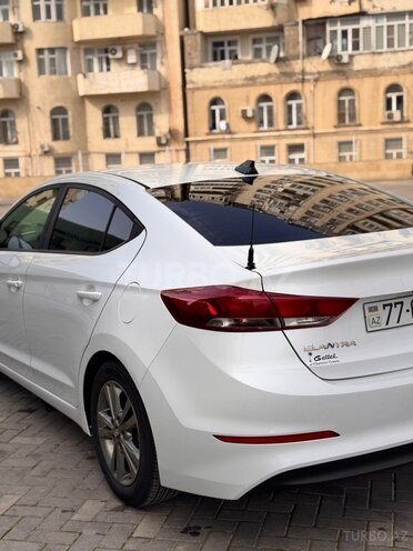 Hyundai Elantra 2017, 46,932 km - 2.0 l - Xırdalan