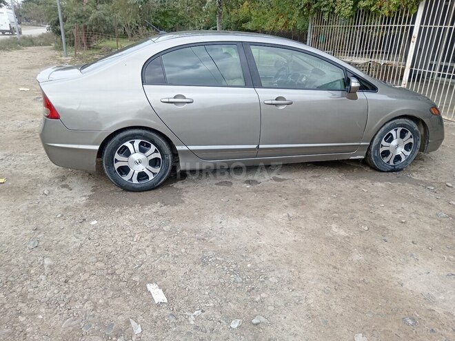 Honda Civic 2008, 432,100 km - 1.3 l - Sabirabad