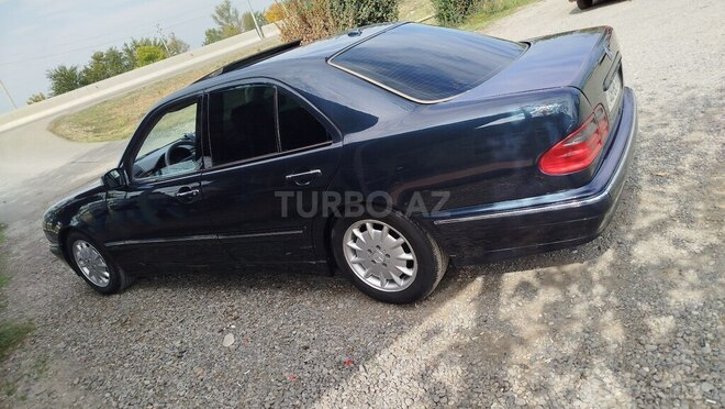 Mercedes E 270 2000, 370,000 km - 2.7 l - Bərdə
