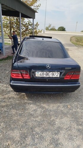 Mercedes E 270 2000, 370,000 km - 2.7 l - Bərdə