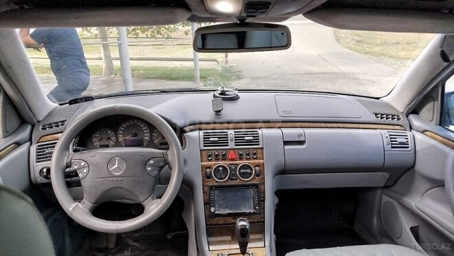 Mercedes E 270 2000, 370,000 km - 2.7 l - Bərdə