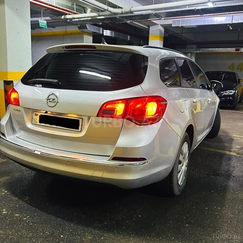Opel Astra 2015, 240,000 km - 1.6 l - Bakı