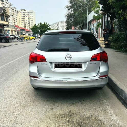 Opel Astra 2015, 240,000 km - 1.6 l - Bakı