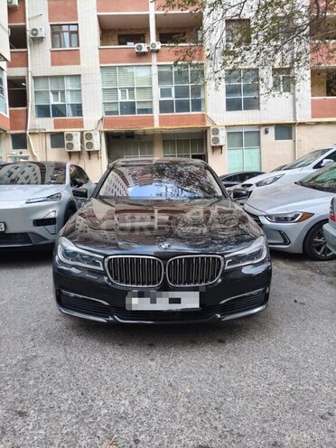 BMW 750 2017, 164,288 km - 3.0 l - Bakı