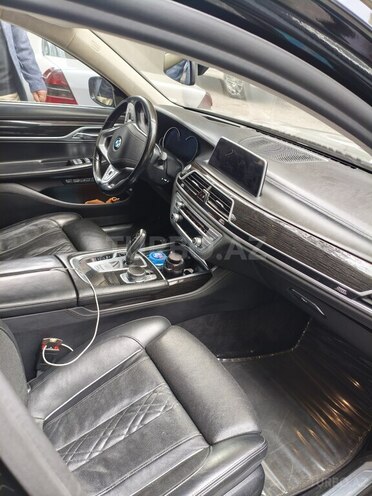 BMW 750 2017, 164,288 km - 3.0 l - Bakı